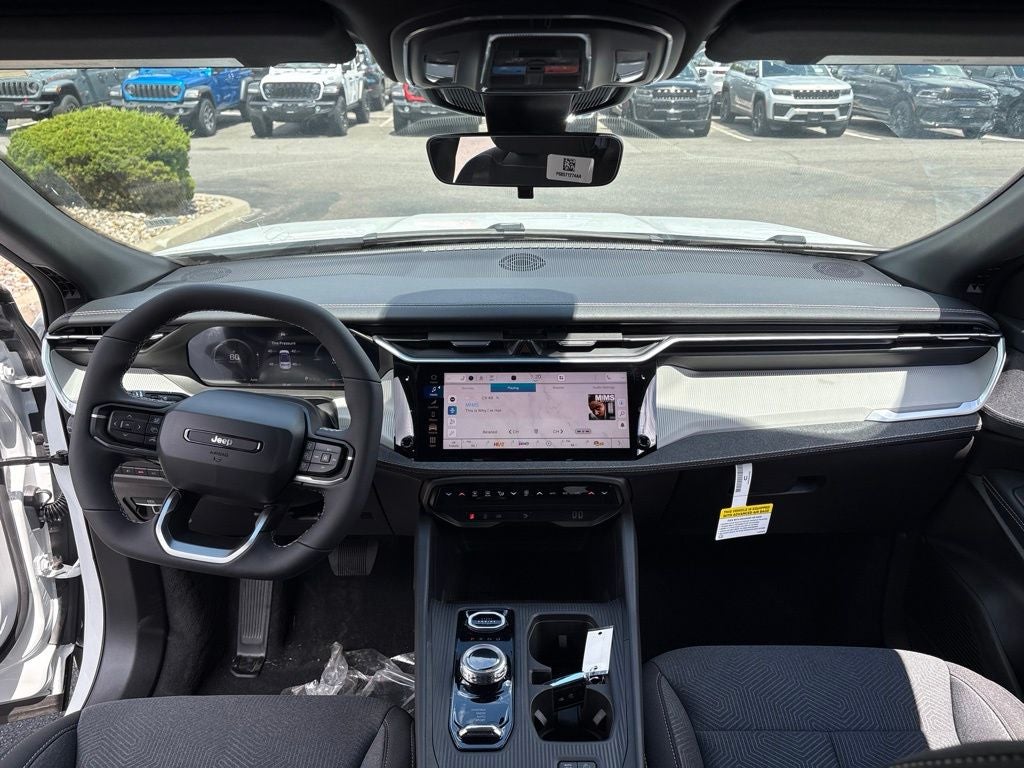 2026 Jeep Cherokee Laredo