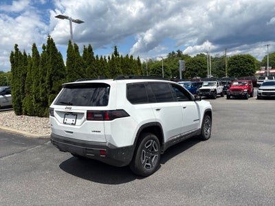 2026 Jeep Cherokee Laredo