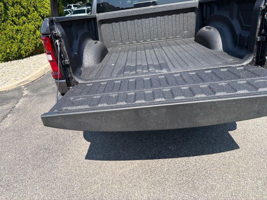 2026 RAM 1500 Express 4D Crew Cab