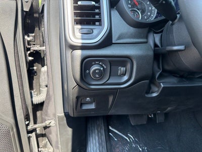 2026 RAM 1500 Express 4D Crew Cab
