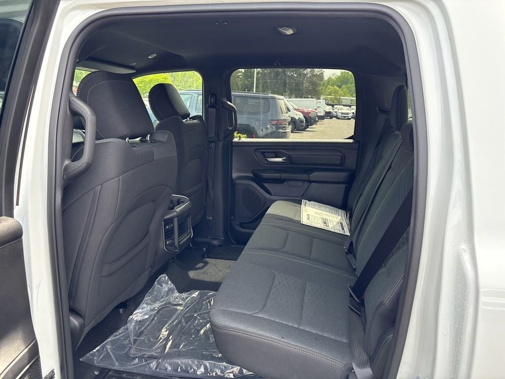 2026 RAM 1500 Express 4D Crew Cab