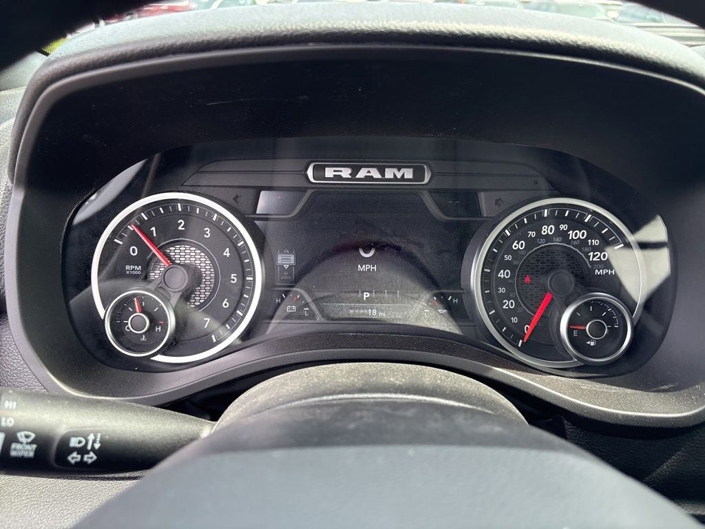 2026 RAM 1500 Express 4D Crew Cab