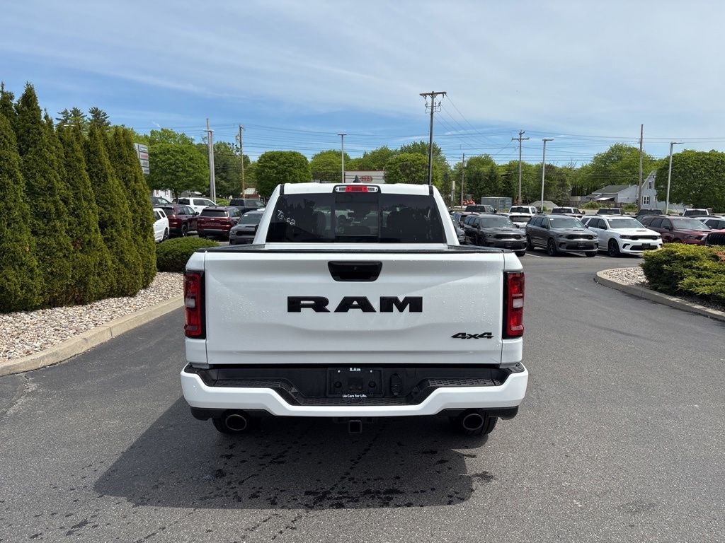 2026 RAM 1500 Express 4D Crew Cab