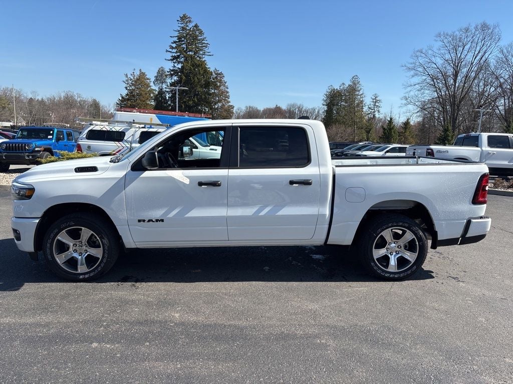 2026 RAM 1500 Express 4D Crew Cab
