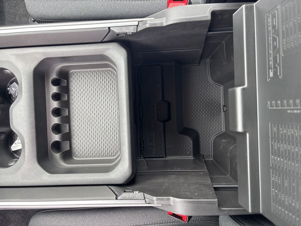 2026 RAM 1500 Express 4D Crew Cab