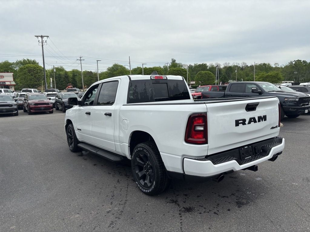 2026 RAM 1500 Express 4D Crew Cab