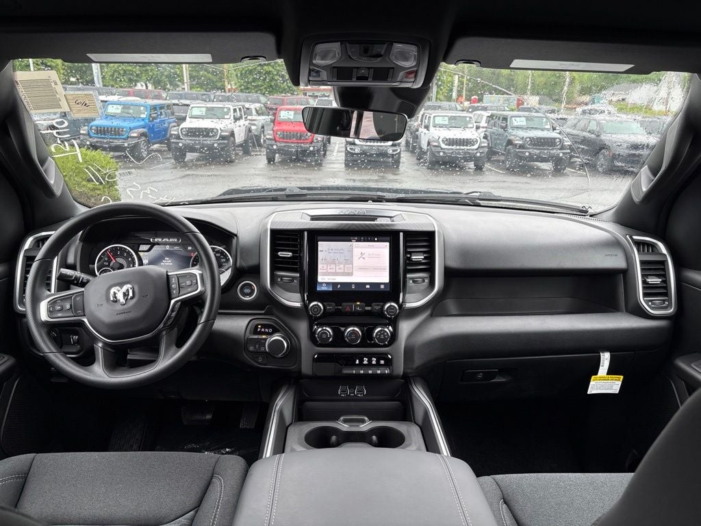 2026 RAM 1500 Express 4D Crew Cab