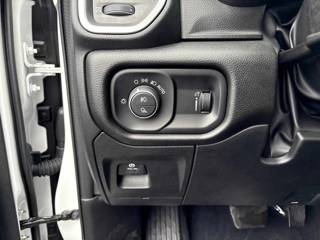 2026 RAM 1500 Express 4D Crew Cab