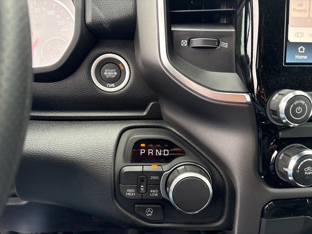 2026 RAM 1500 Express 4D Crew Cab