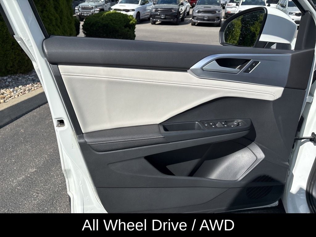 2025 Volkswagen Taos 1.5T SE