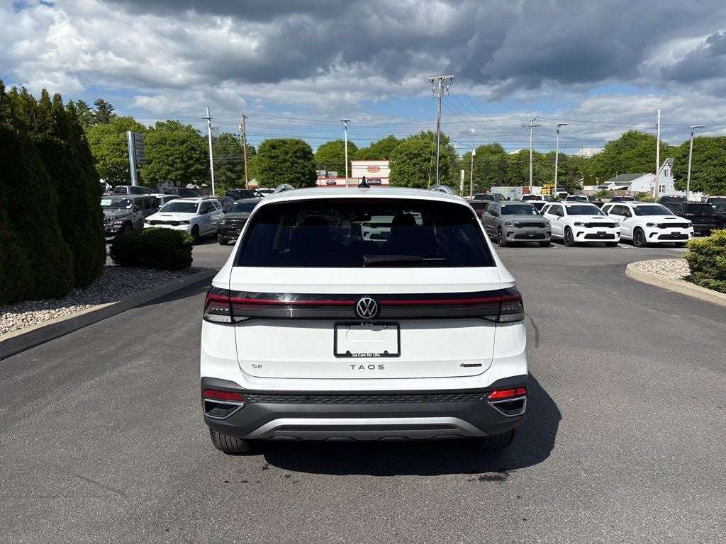2025 Volkswagen Taos 1.5T SE
