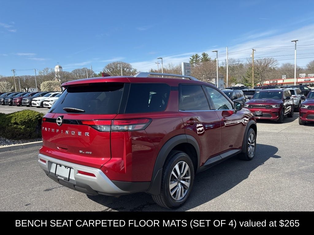 2023 Nissan Pathfinder SL