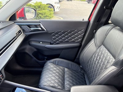 2023 Mitsubishi Outlander PHEV SEL