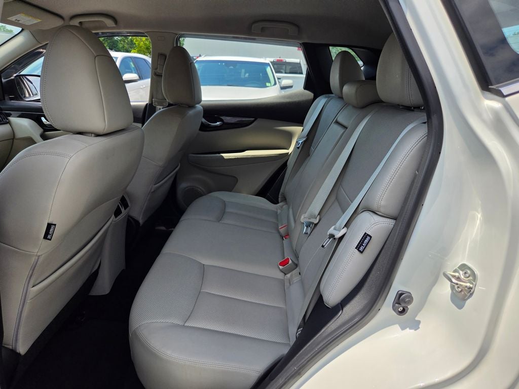 2022 Nissan Rogue Sport SL