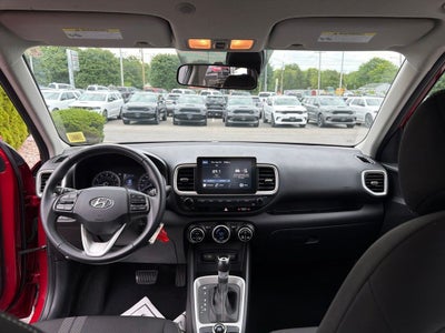 2022 Hyundai Venue SEL