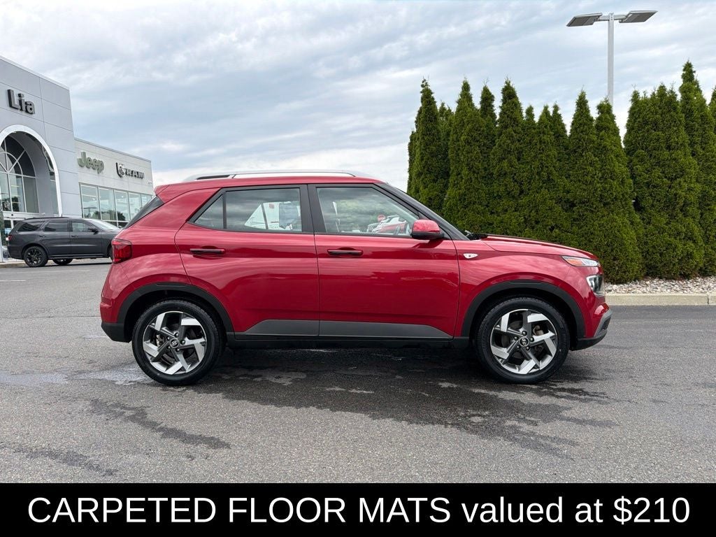 Used 2022 Hyundai Venue SEL with VIN KMHRC8A32NU142836 for sale in Schenectady, NY