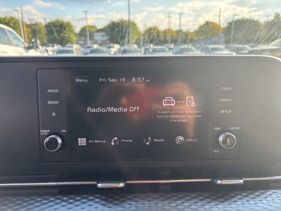 2024 Kia Carnival LX