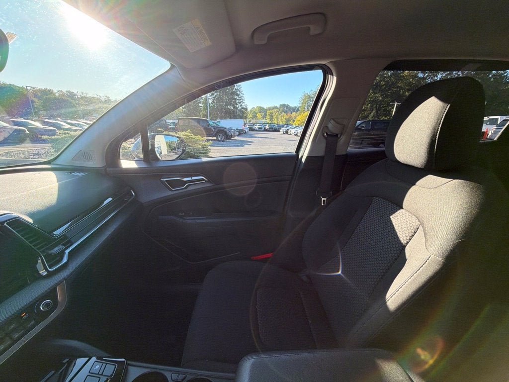 2023 Kia Sportage Hybrid LX