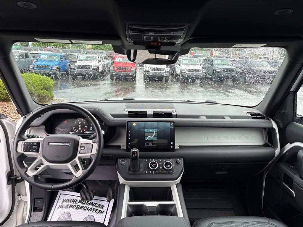 2025 Land Rover Defender 110 S