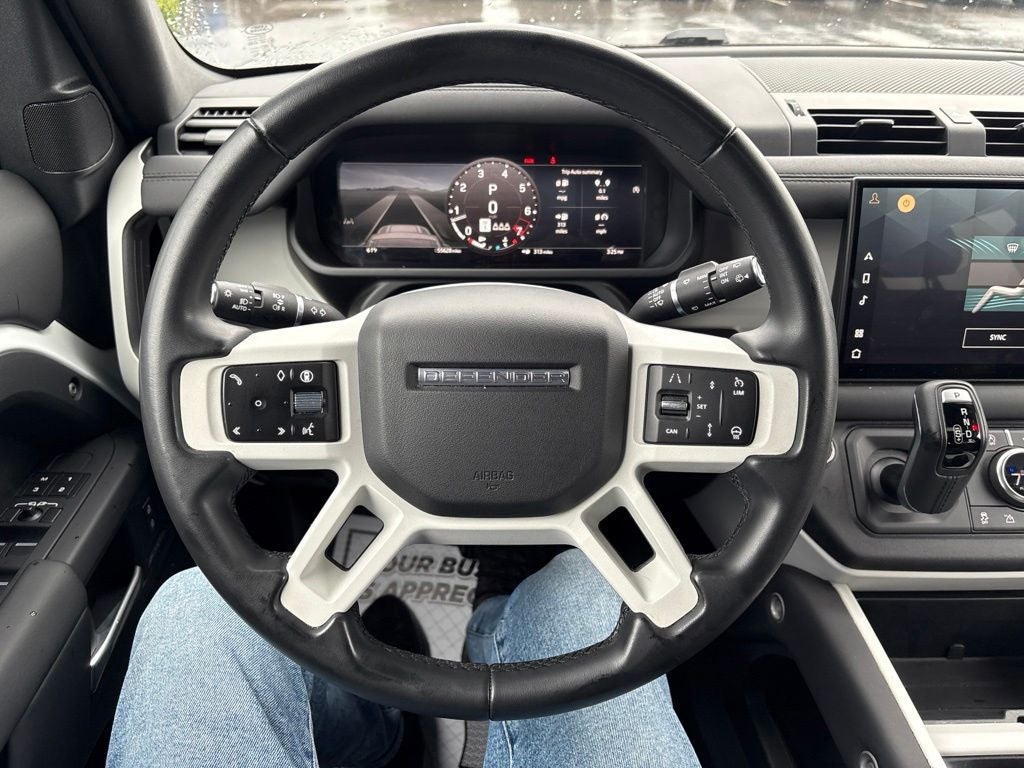 2025 Land Rover Defender 110 S