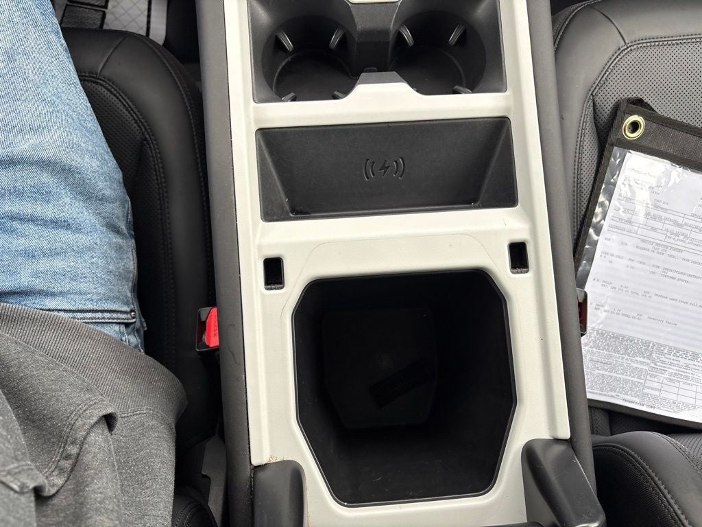2025 Land Rover Defender 110 S