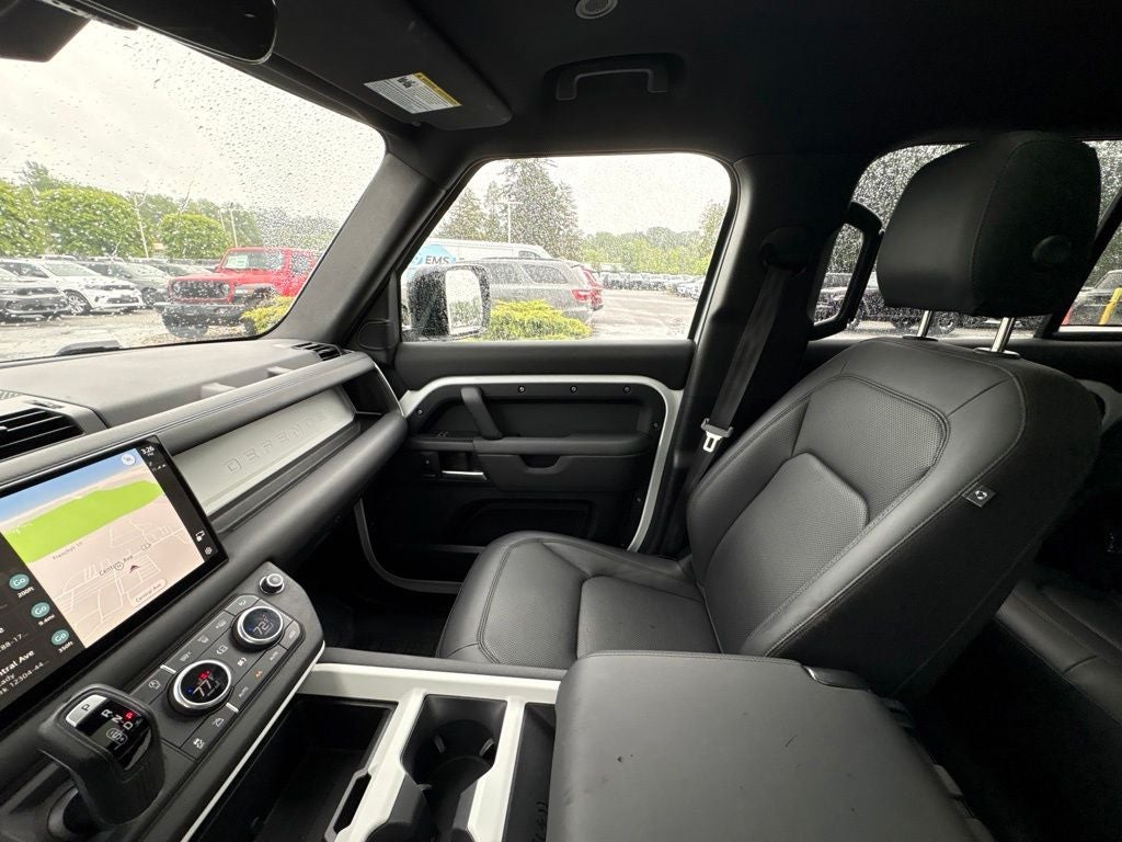 2025 Land Rover Defender 110 S