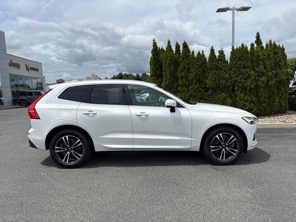 2021 Volvo XC60 T6 Momentum