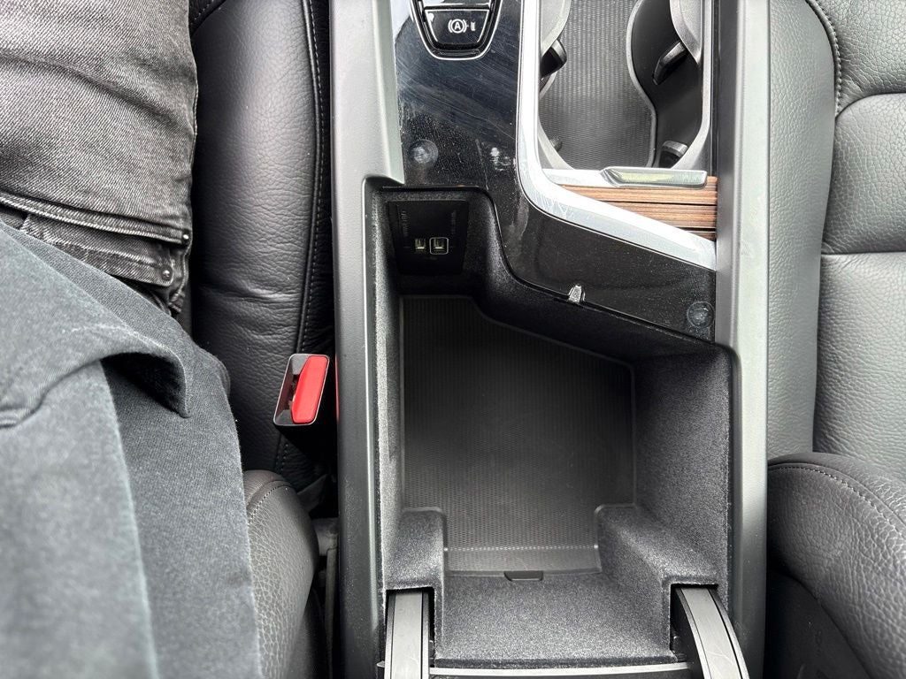 2021 Volvo XC60 T6 Momentum