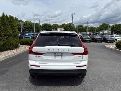 2021 Volvo XC60 T6 Momentum
