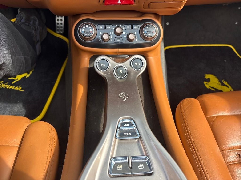 2010 Ferrari California Base