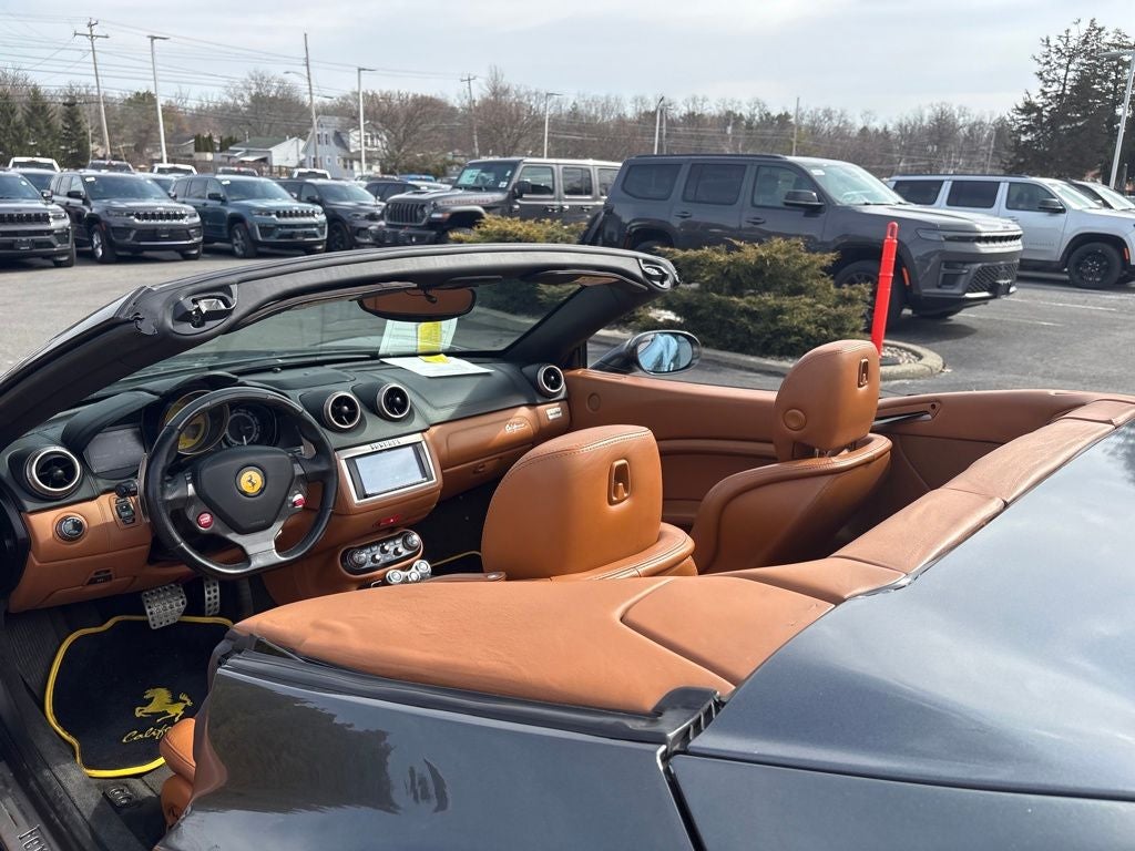 2010 Ferrari California Base