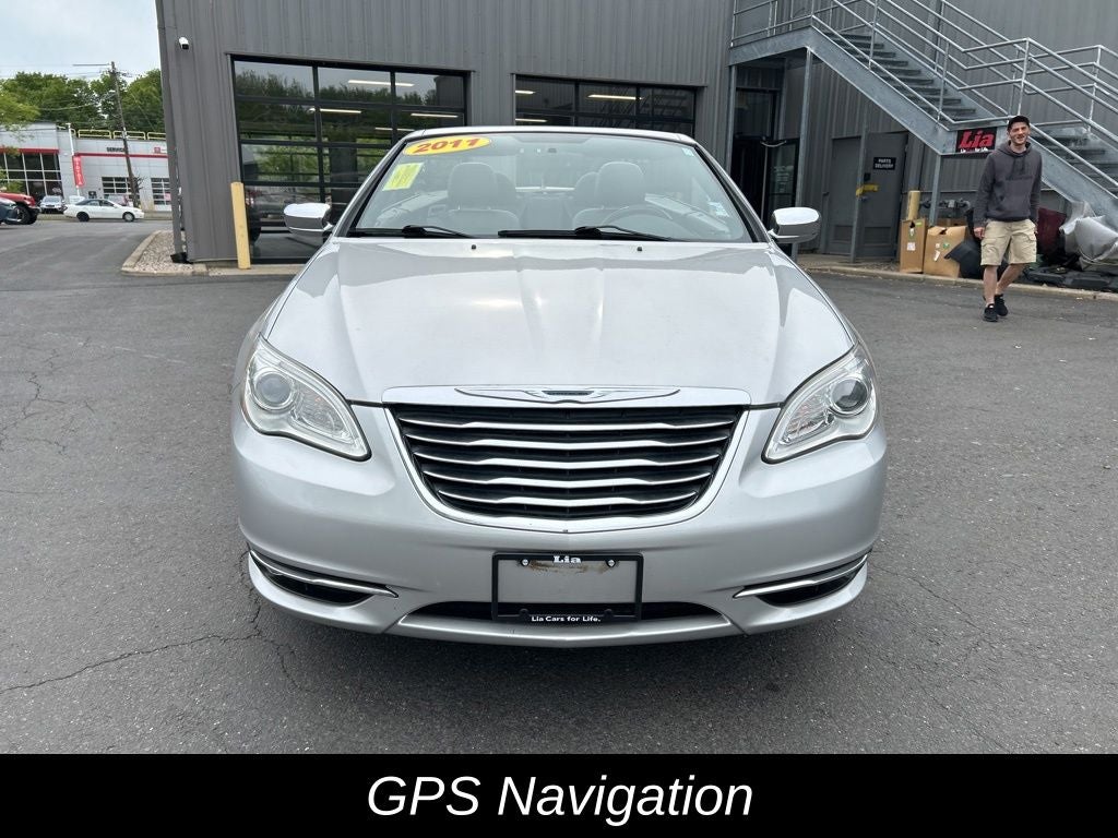 2011 Chrysler 200 Limited