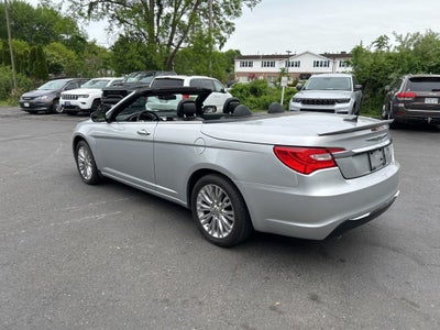2011 Chrysler 200 Limited