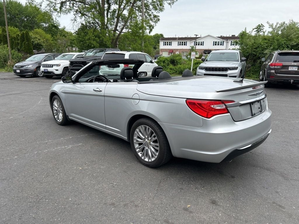 2011 Chrysler 200 Limited