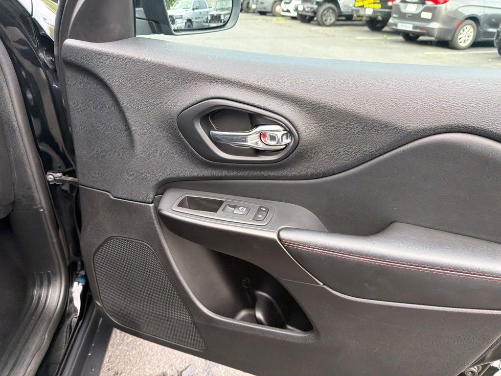 2022 Jeep Cherokee Trailhawk