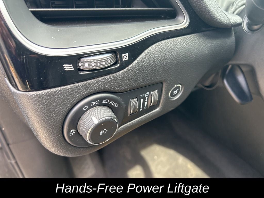 2023 Jeep Cherokee Altitude