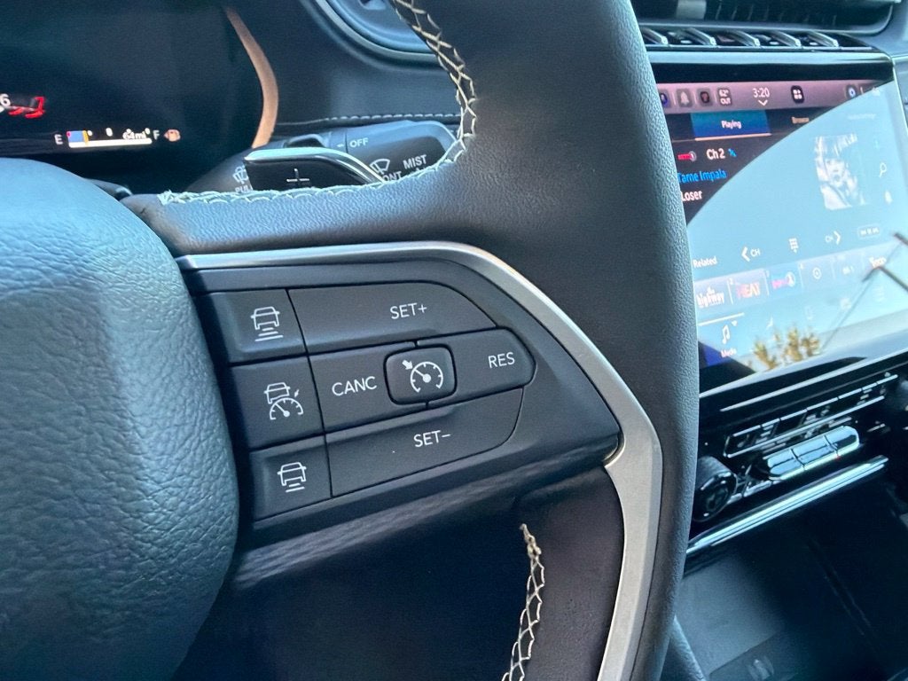 2027 Jeep Grand Cherokee Laredo X