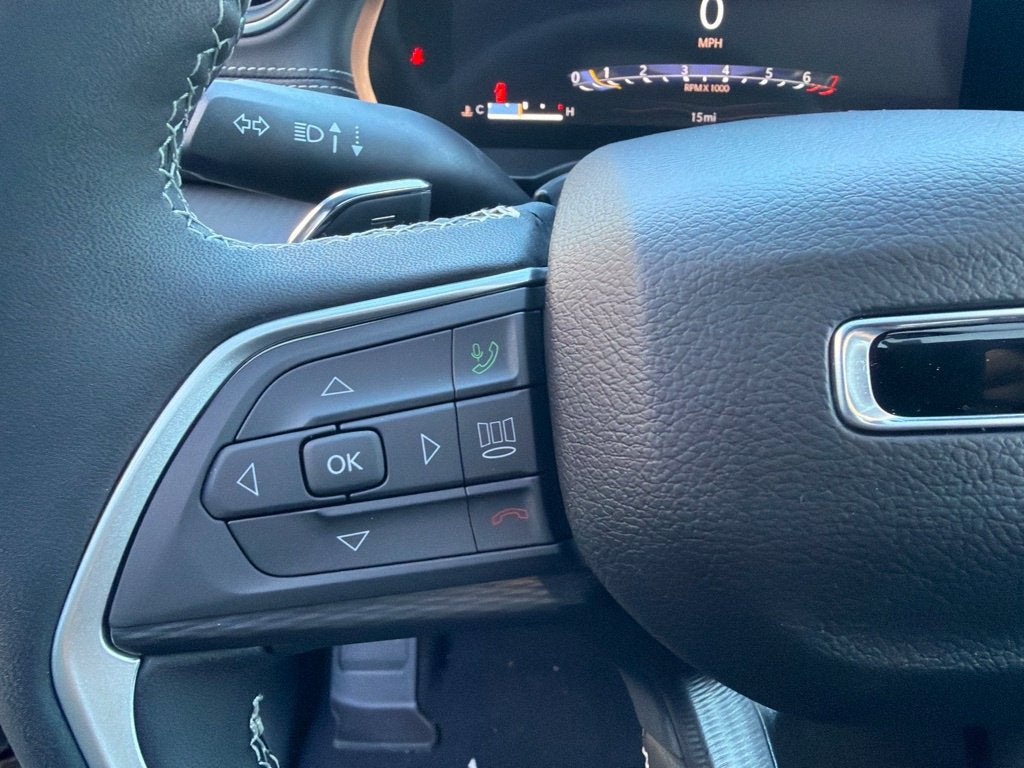 2027 Jeep Grand Cherokee Laredo X