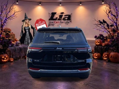 2027 Jeep Grand Cherokee Laredo X