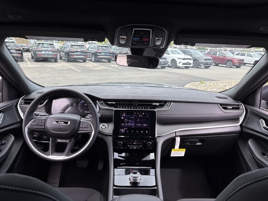 2025 Jeep Grand Cherokee Laredo X