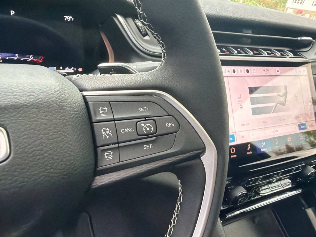 2027 Jeep Grand Cherokee Laredo X
