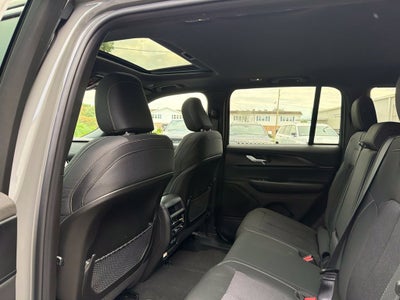 2027 Jeep Grand Cherokee Laredo X