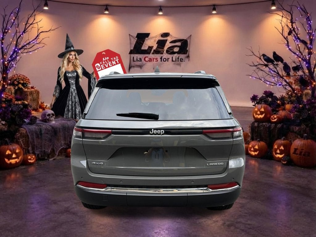 2027 Jeep Grand Cherokee Laredo X