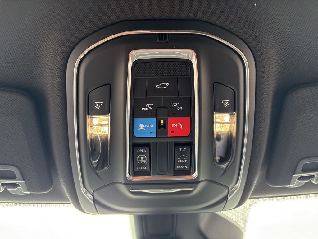 2025 Jeep Grand Cherokee Laredo X