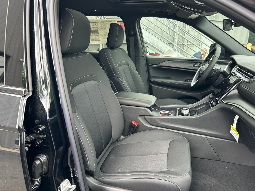 2026 Jeep Grand Cherokee Laredo X