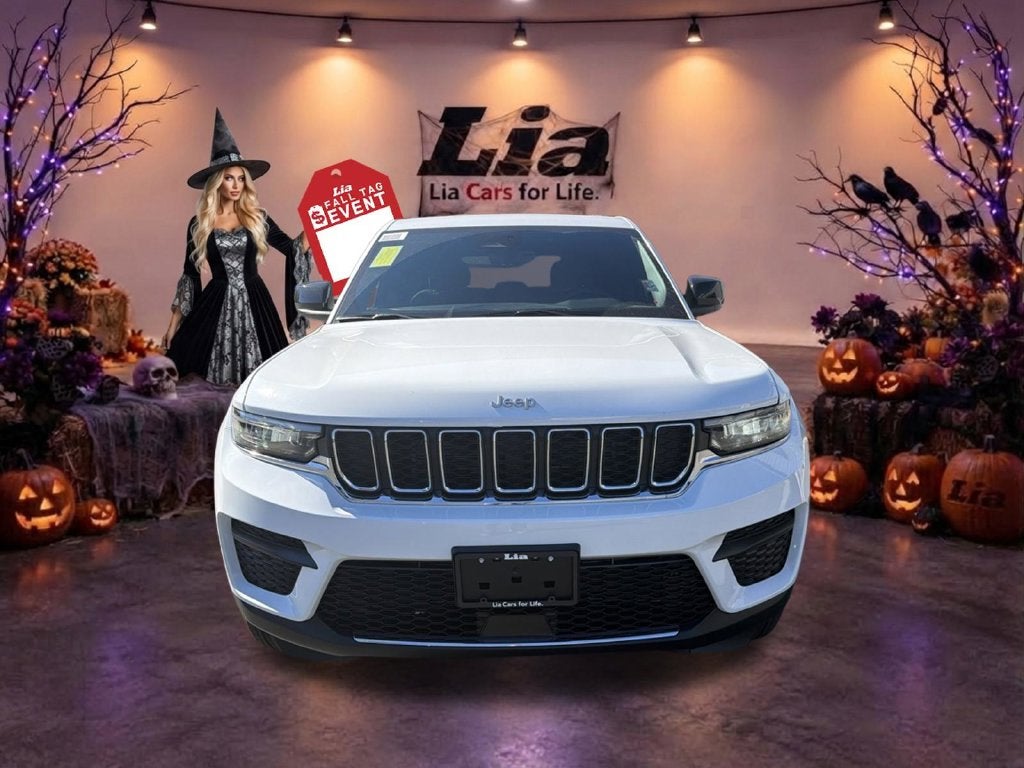 2027 Jeep Grand Cherokee Laredo X