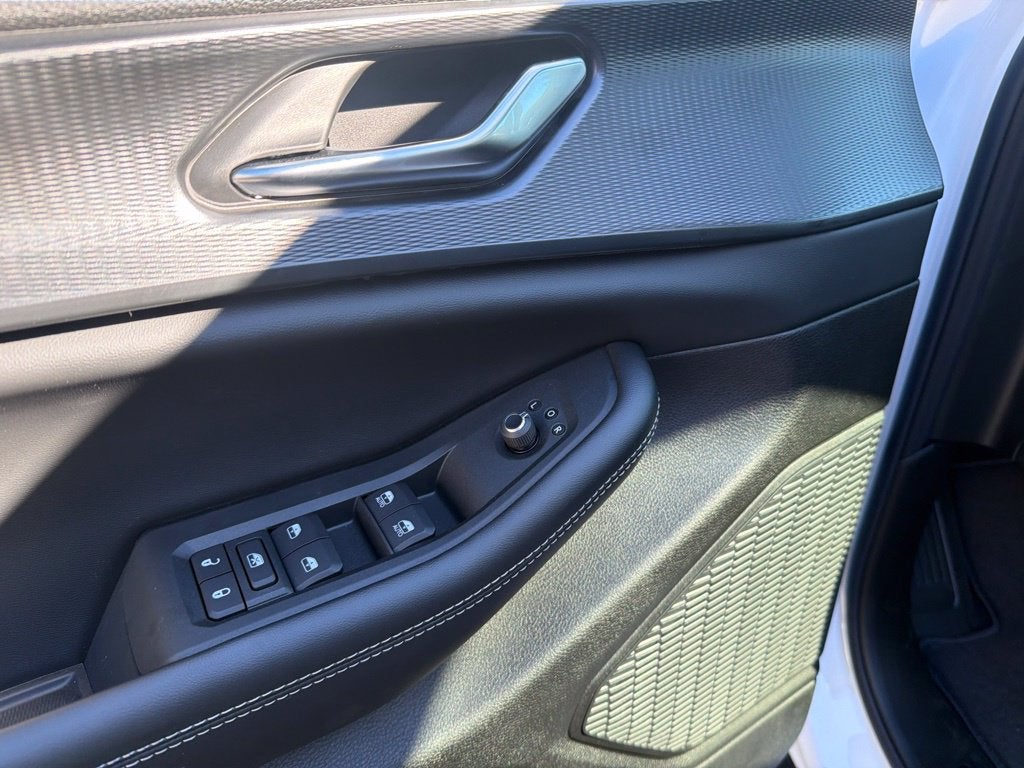 2027 Jeep Grand Cherokee Laredo X