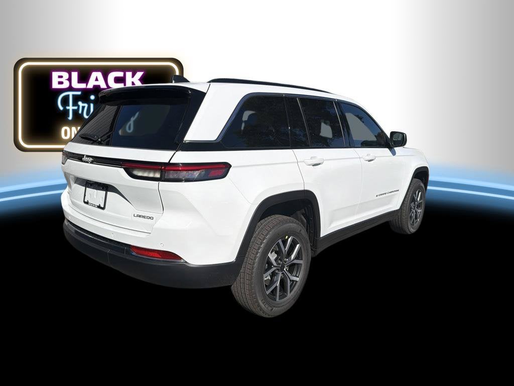 2027 Jeep Grand Cherokee Laredo X