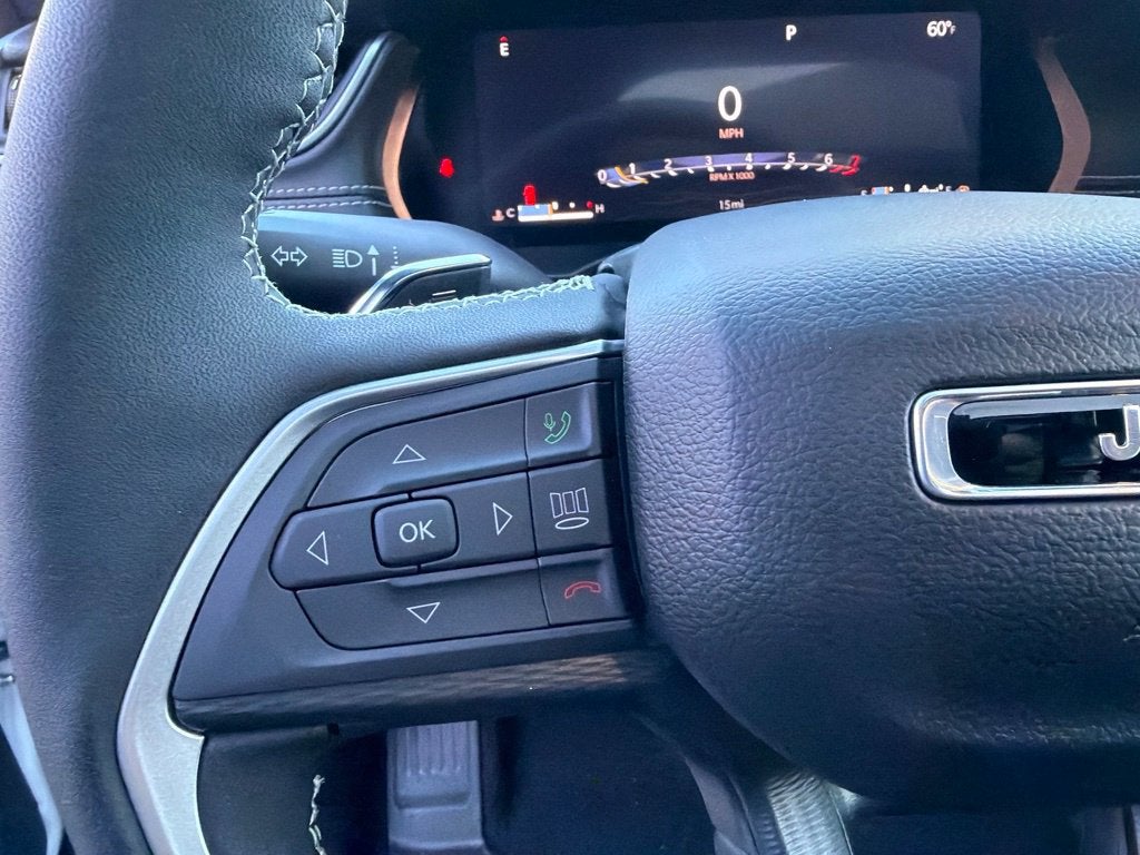 2027 Jeep Grand Cherokee Laredo X