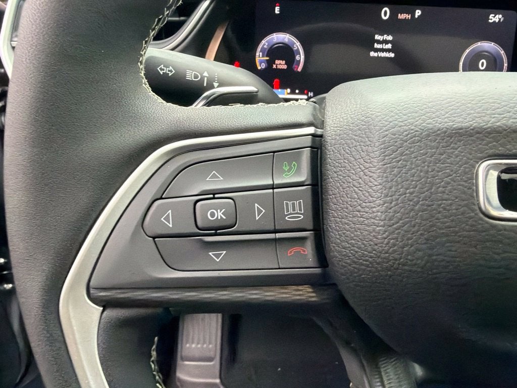 2027 Jeep Grand Cherokee Laredo X